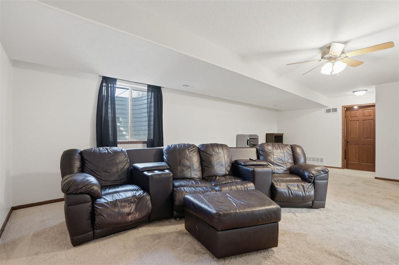 125 N Sunset Drive North Liberty IA 52317
