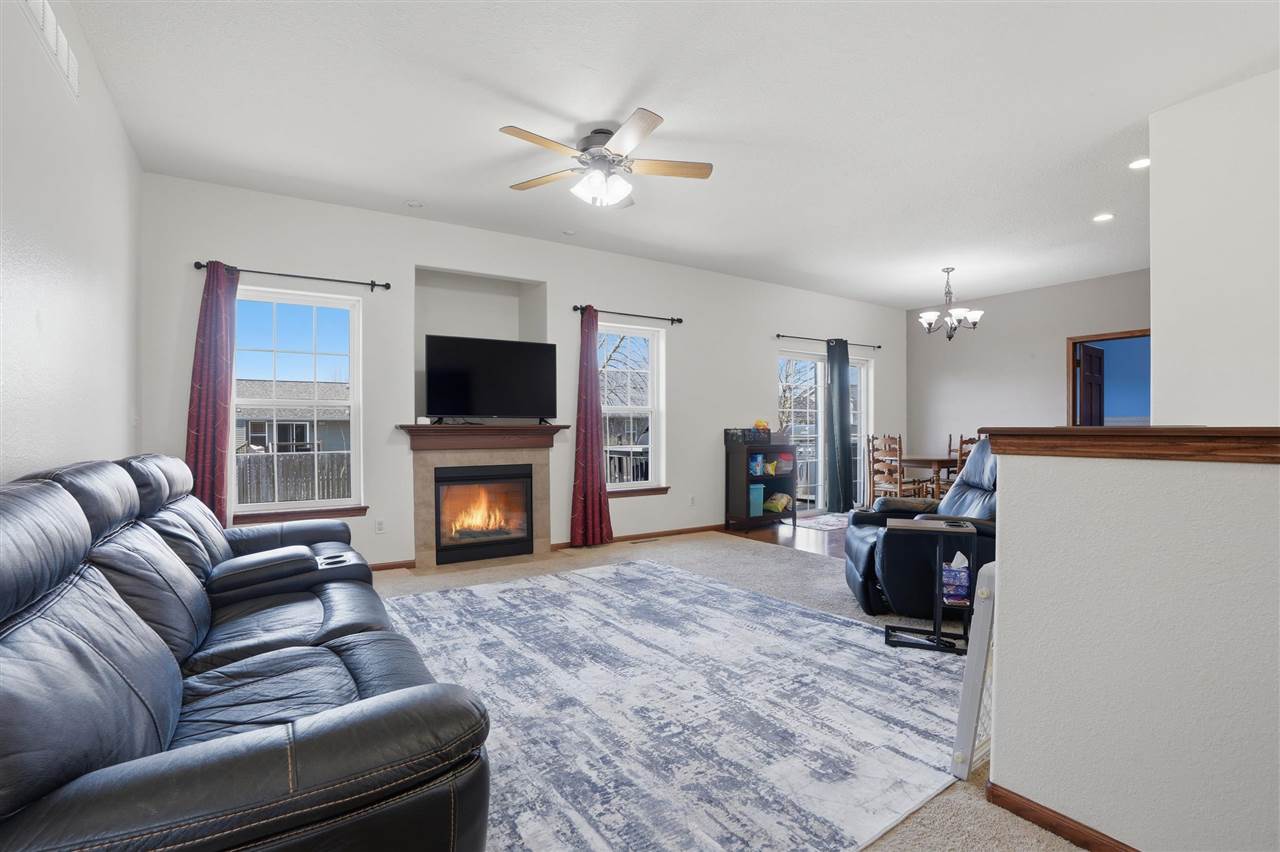 125 N Sunset Drive North Liberty IA 52317