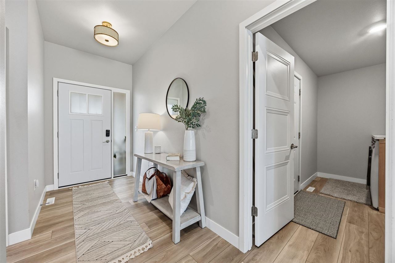203 Dogwood Lane Tiffin IA 52340