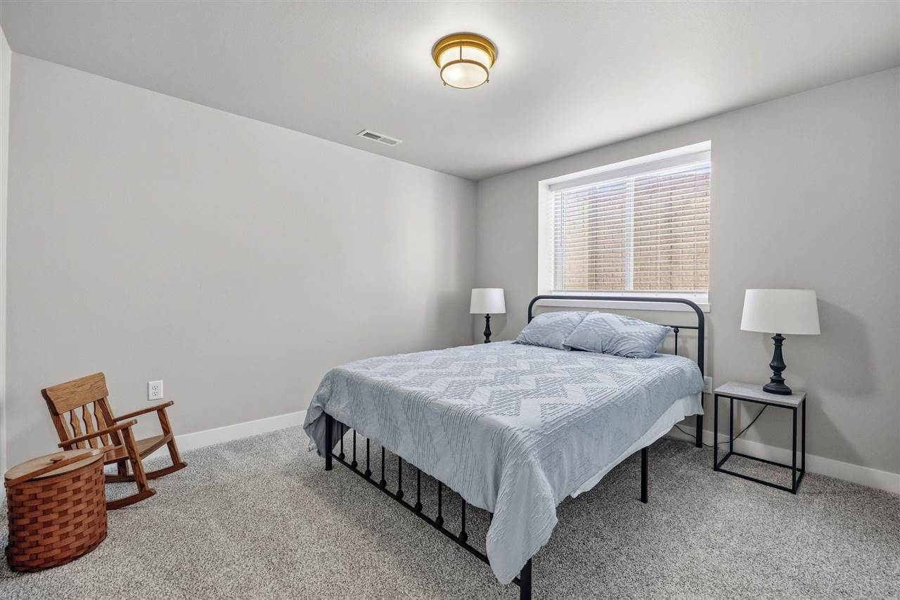 203 Dogwood Lane Tiffin IA 52340