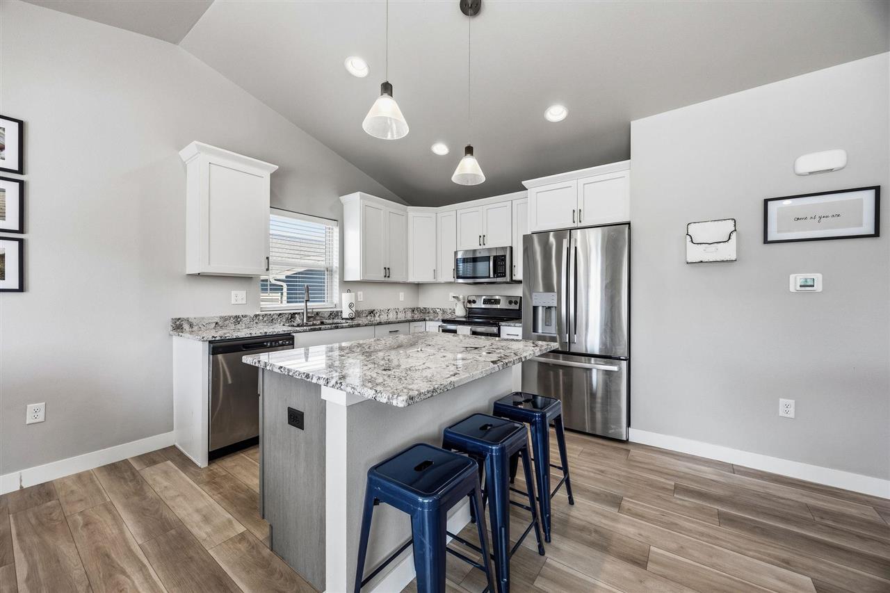 203 Dogwood Lane Tiffin IA 52340