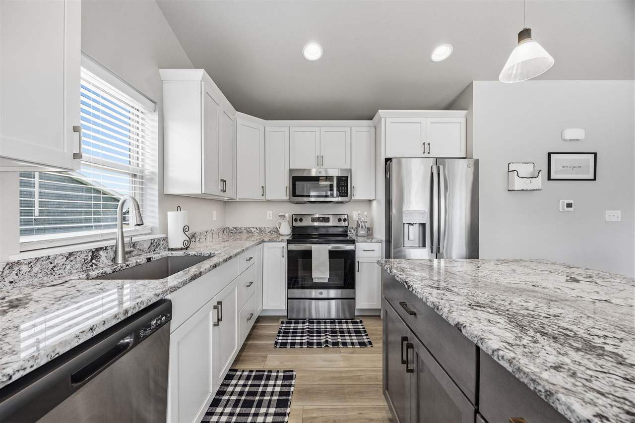 203 Dogwood Lane Tiffin IA 52340
