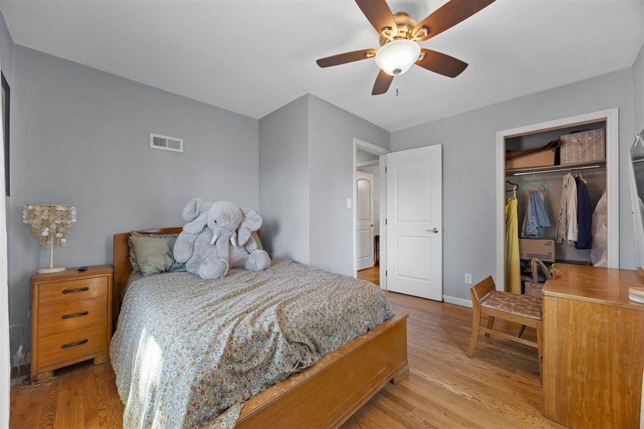 927 G Avenue NW Cedar Rapids IA 52405