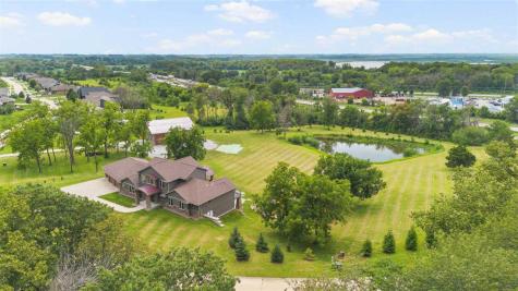 1795 Wenrose Drive NE North Liberty IA 52317