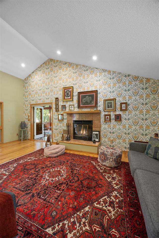 435 Bayard Street Iowa City IA 52246