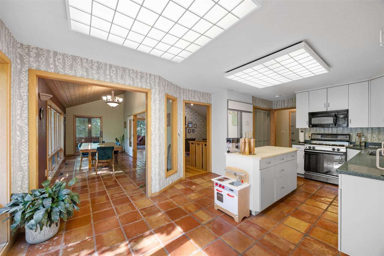 435 Bayard Street Iowa City IA 52246