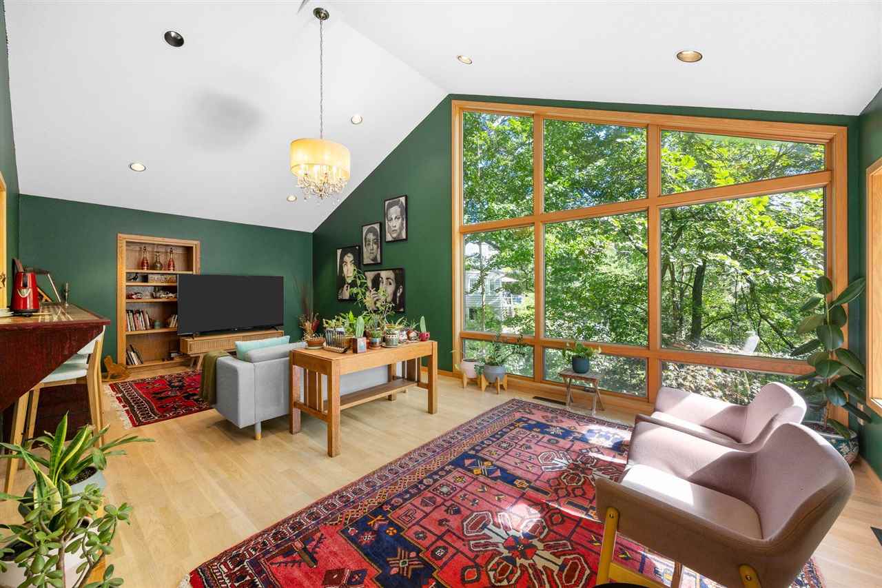 435 Bayard Street Iowa City IA 52246