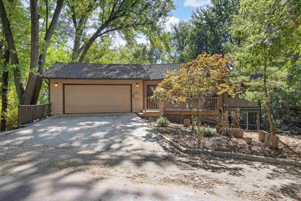 435 Bayard Street Iowa City IA 52246