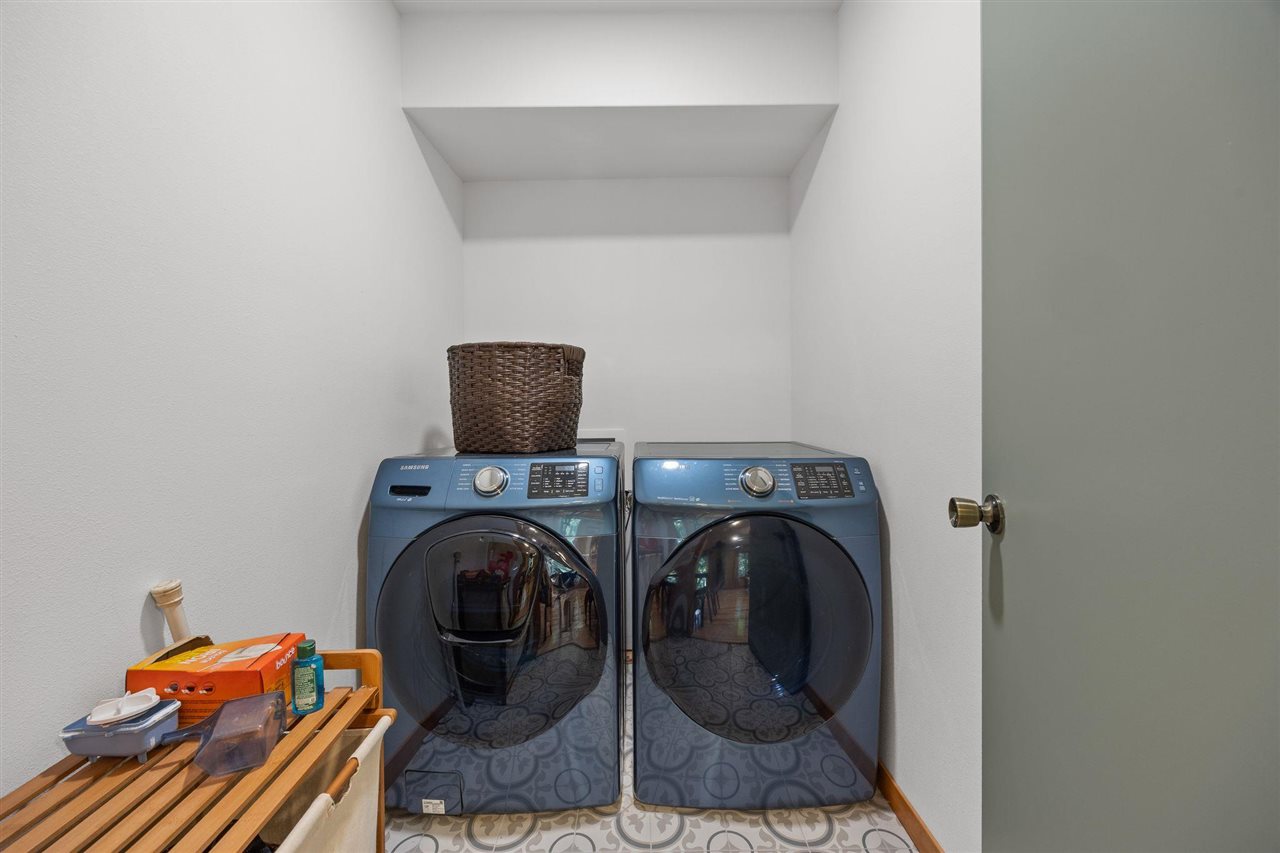 435 Bayard Street Iowa City IA 52246