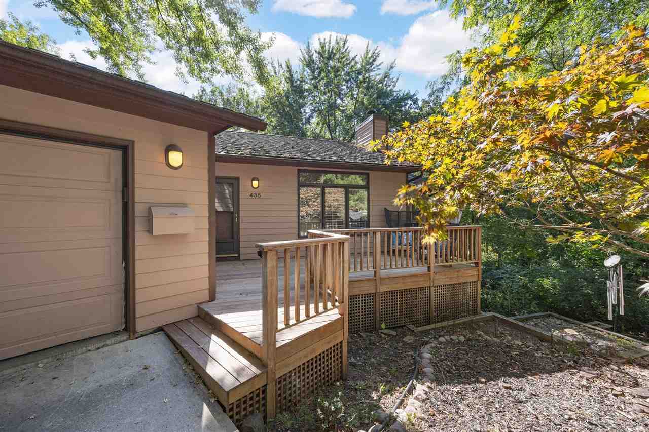 435 Bayard Street Iowa City IA 52246