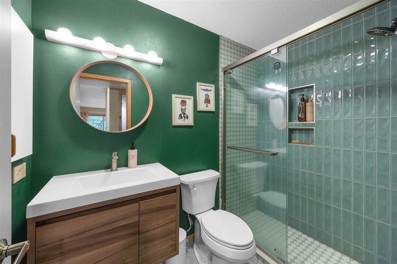 435 Bayard Street Iowa City IA 52246