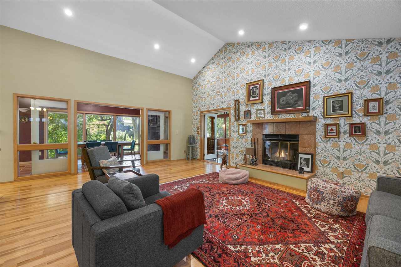 435 Bayard Street Iowa City IA 52246