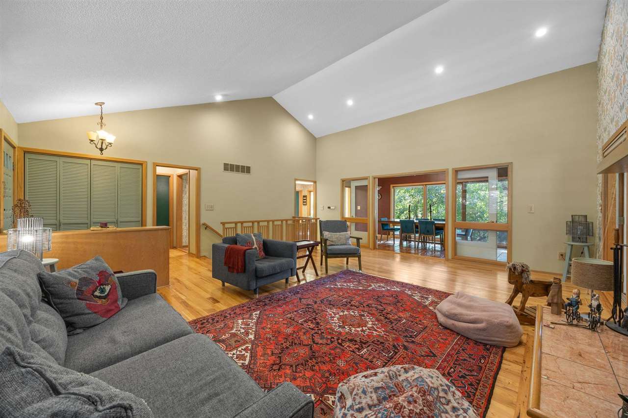 435 Bayard Street Iowa City IA 52246