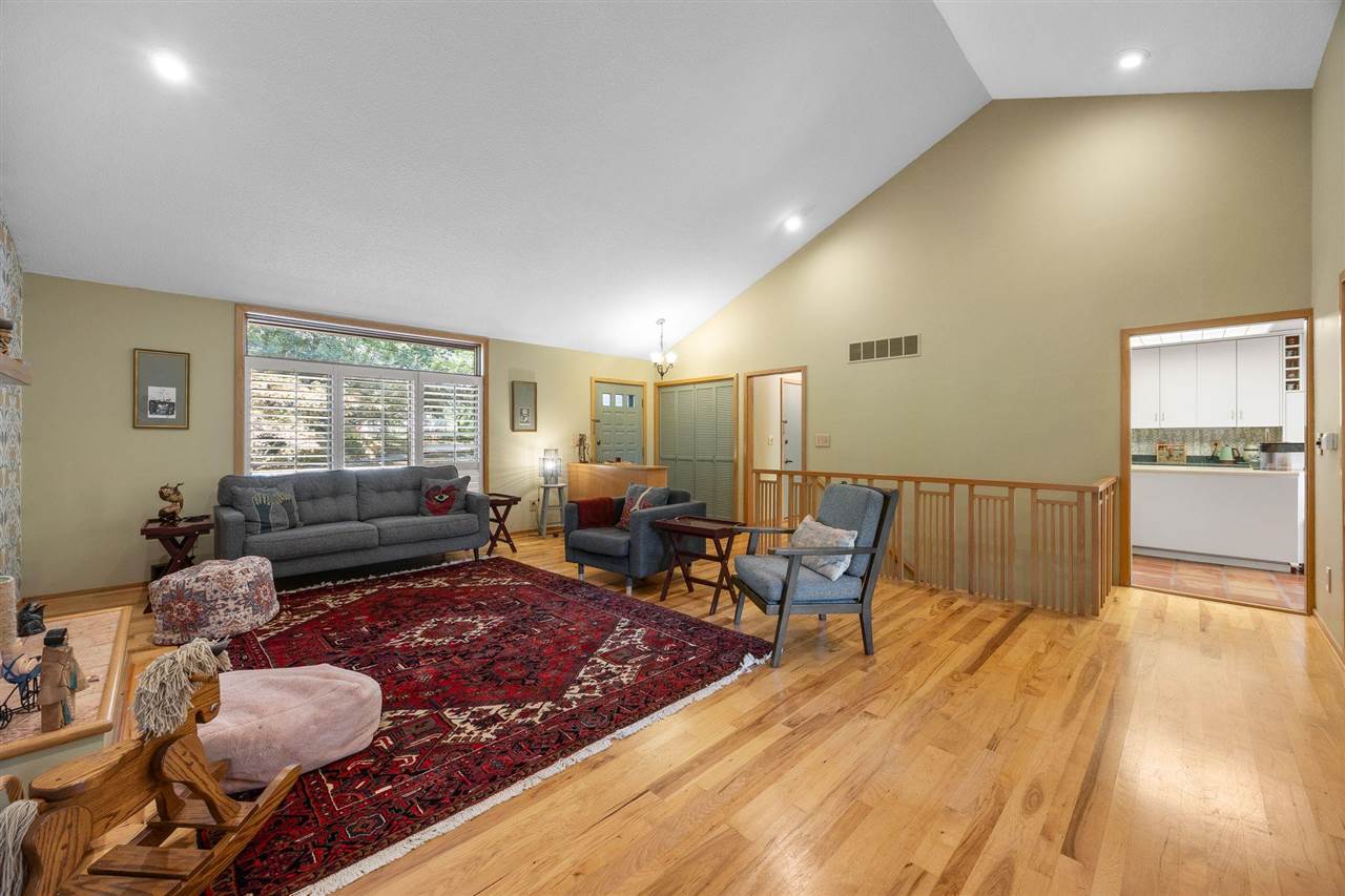 435 Bayard Street Iowa City IA 52246