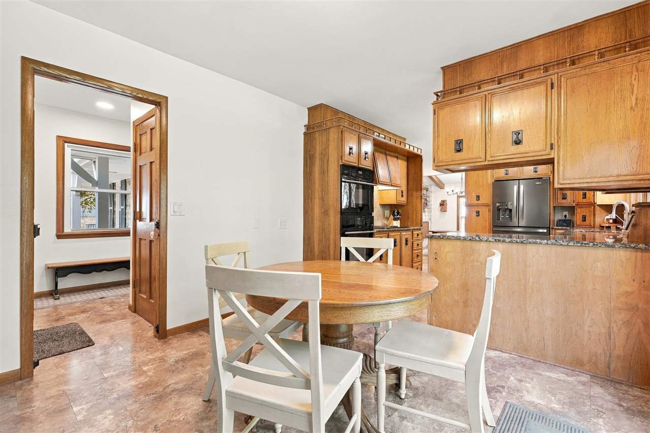 1919 Q Avenue Marengo IA 52301