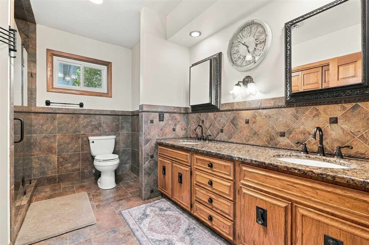 1919 Q Avenue Marengo IA 52301