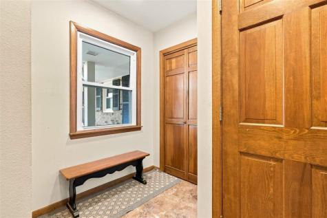 1919 Q Avenue Marengo IA 52301