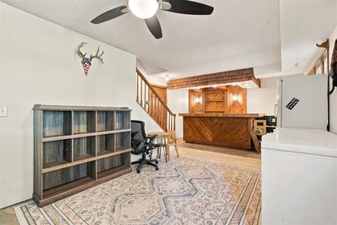 1919 Q Avenue Marengo IA 52301