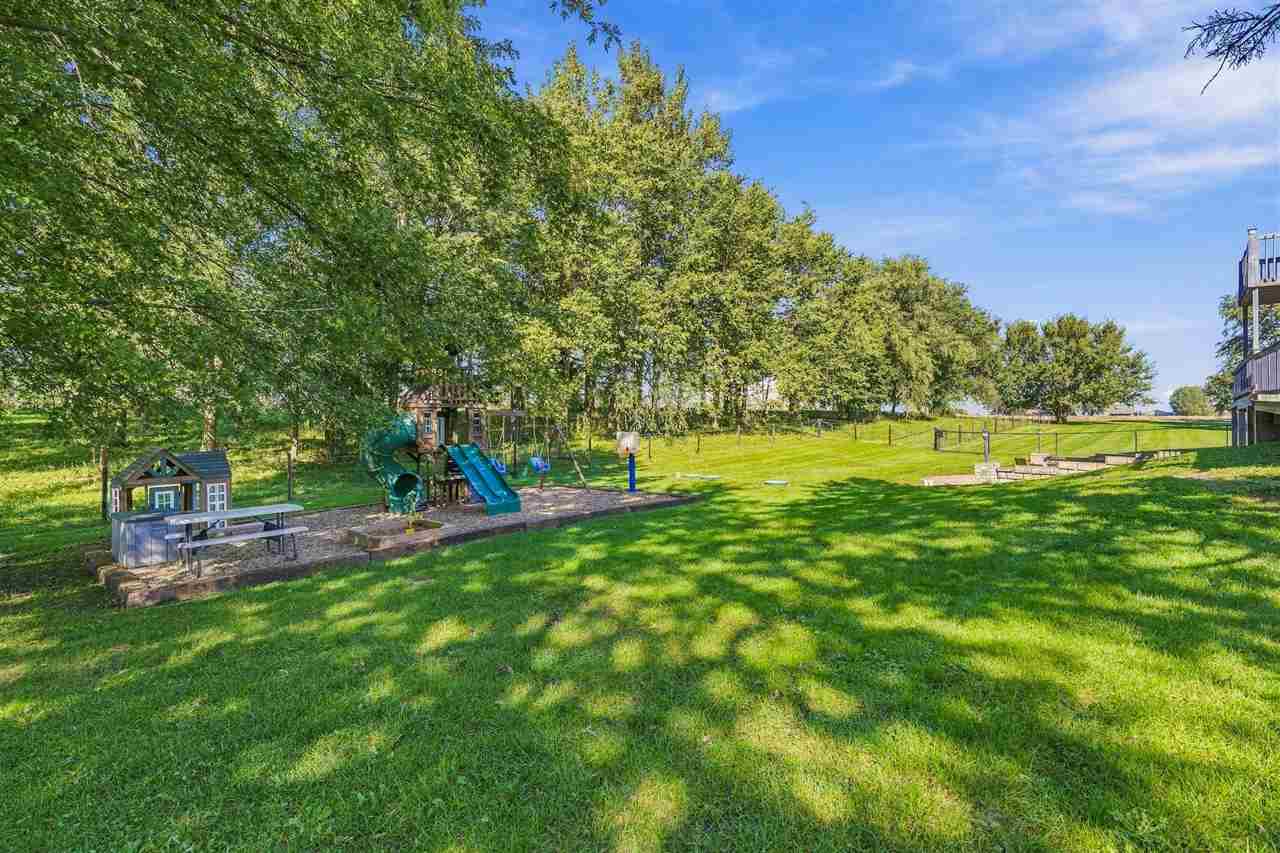 1919 Q Avenue Marengo IA 52301