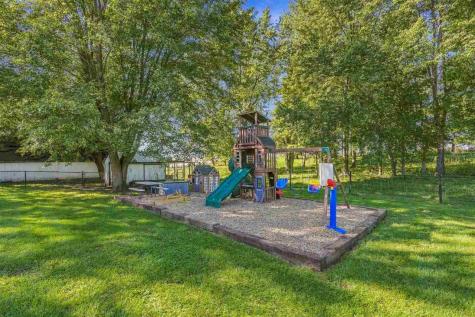 1919 Q Avenue Marengo IA 52301