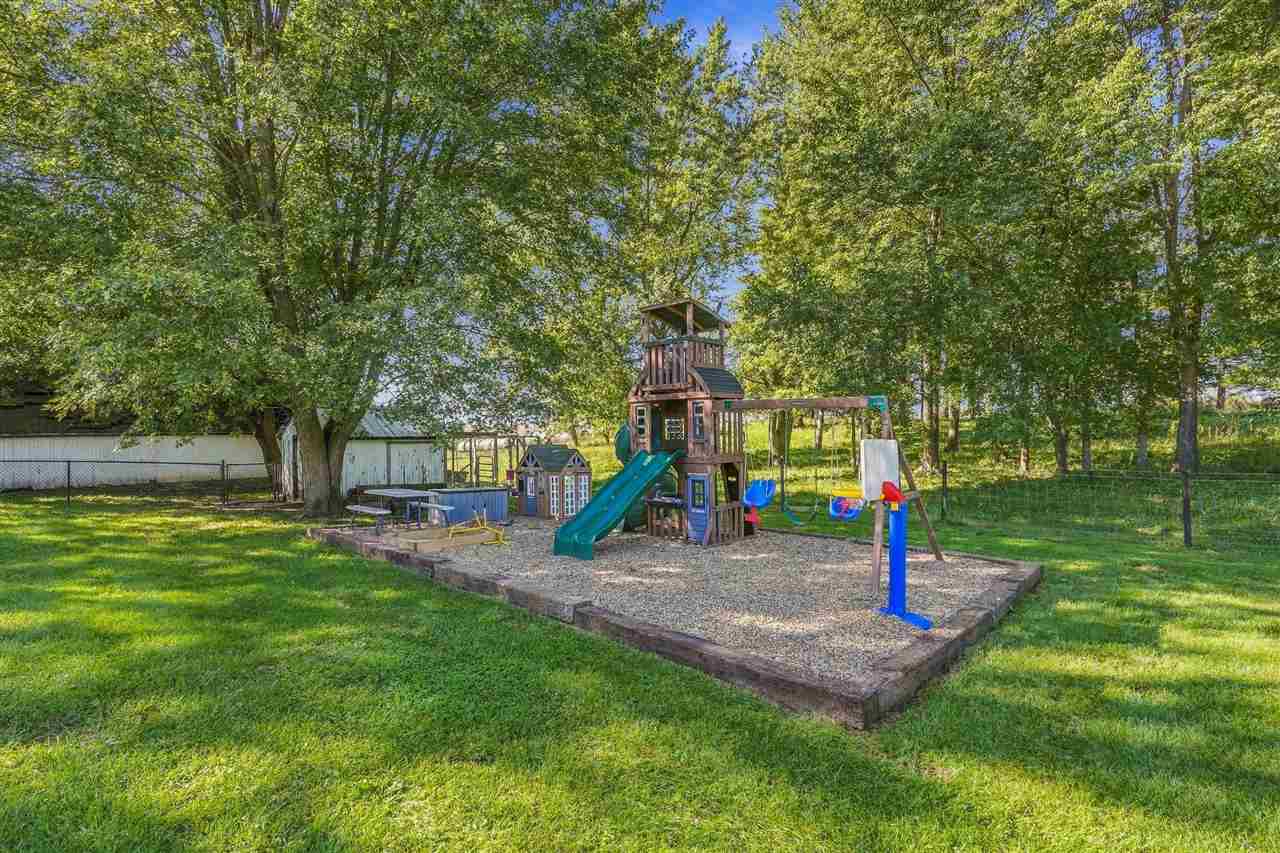 1919 Q Avenue Marengo IA 52301
