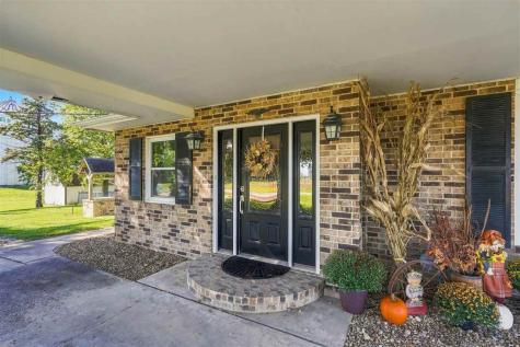 1919 Q Avenue Marengo IA 52301