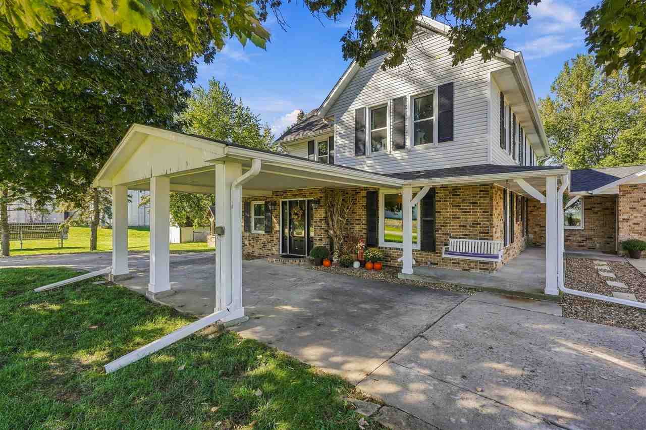 1919 Q Avenue Marengo IA 52301