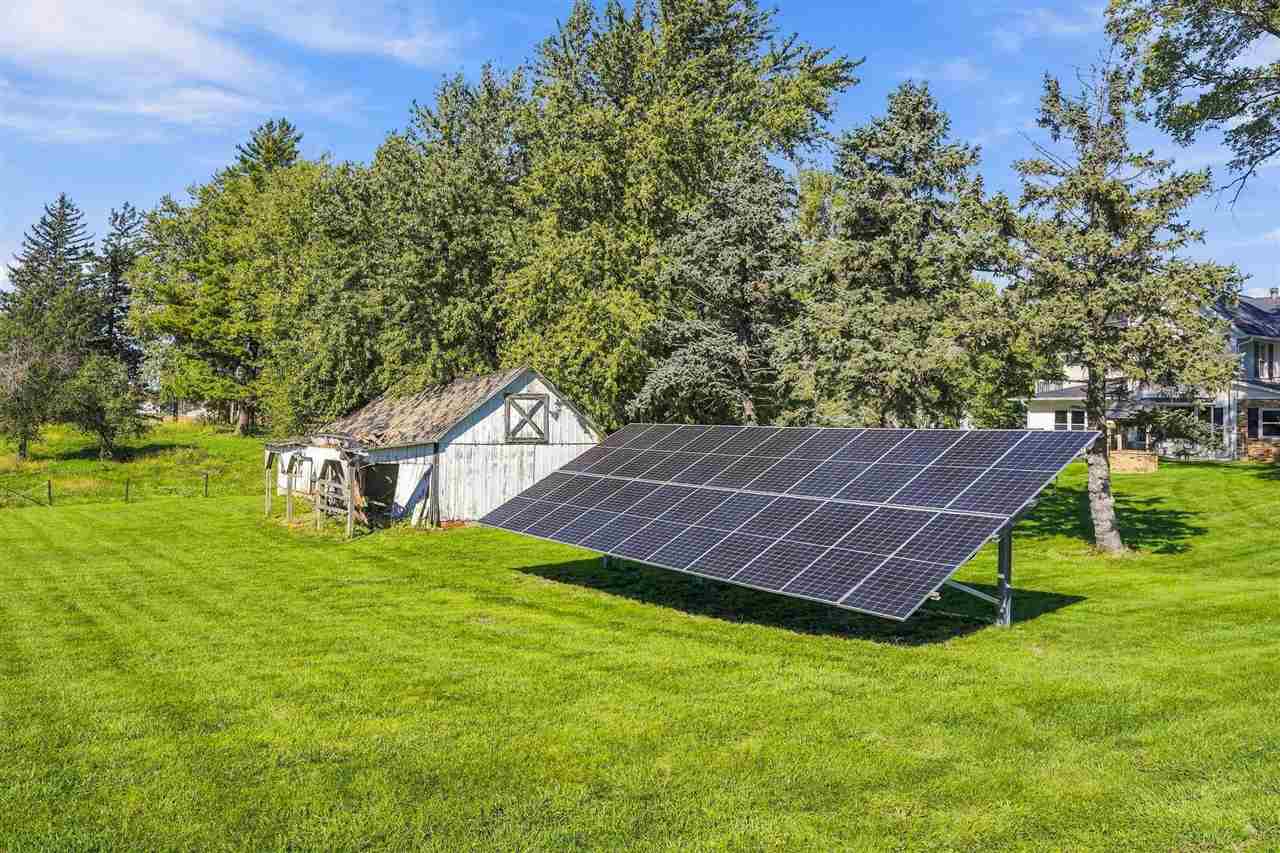 1919 Q Avenue Marengo IA 52301