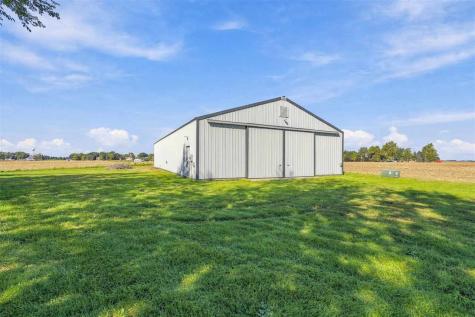 1919 Q Avenue Marengo IA 52301