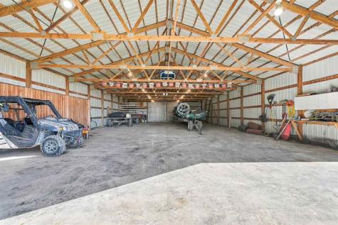 1919 Q Avenue Marengo IA 52301