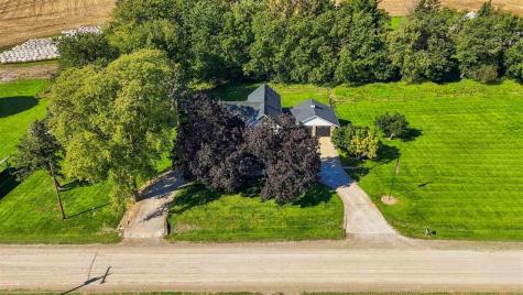1919 Q Avenue Marengo IA 52301