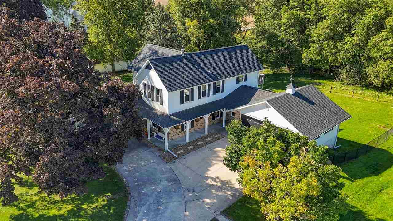 1919 Q Avenue Marengo IA 52301