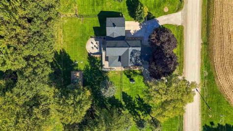 1919 Q Avenue Marengo IA 52301