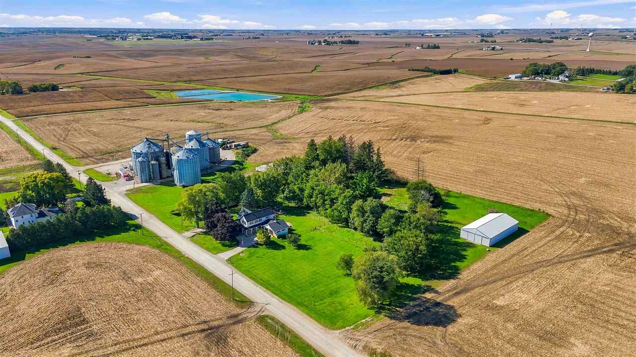 1919 Q Avenue Marengo IA 52301
