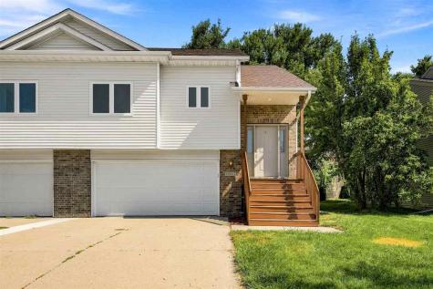 2042 Northland Circle Coralville IA 52241