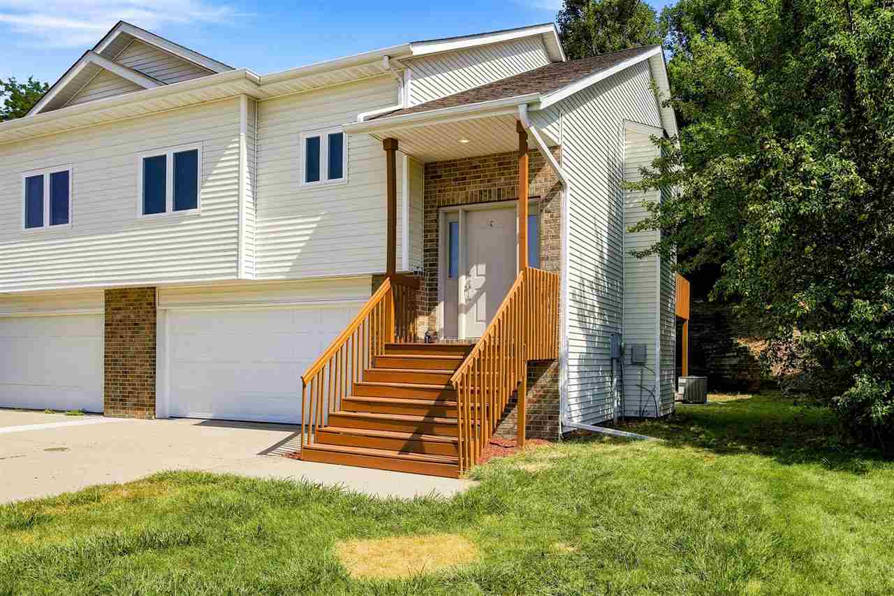 2042 Northland Circle Coralville IA 52241