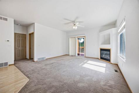2042 Northland Circle Coralville IA 52241
