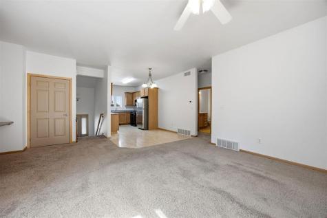 2042 Northland Circle Coralville IA 52241