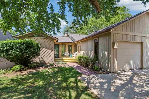 2068 South Ridge Drive Coralville IA 52241