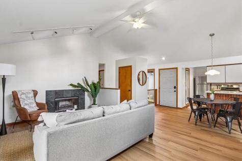 2068 South Ridge Drive Coralville IA 52241