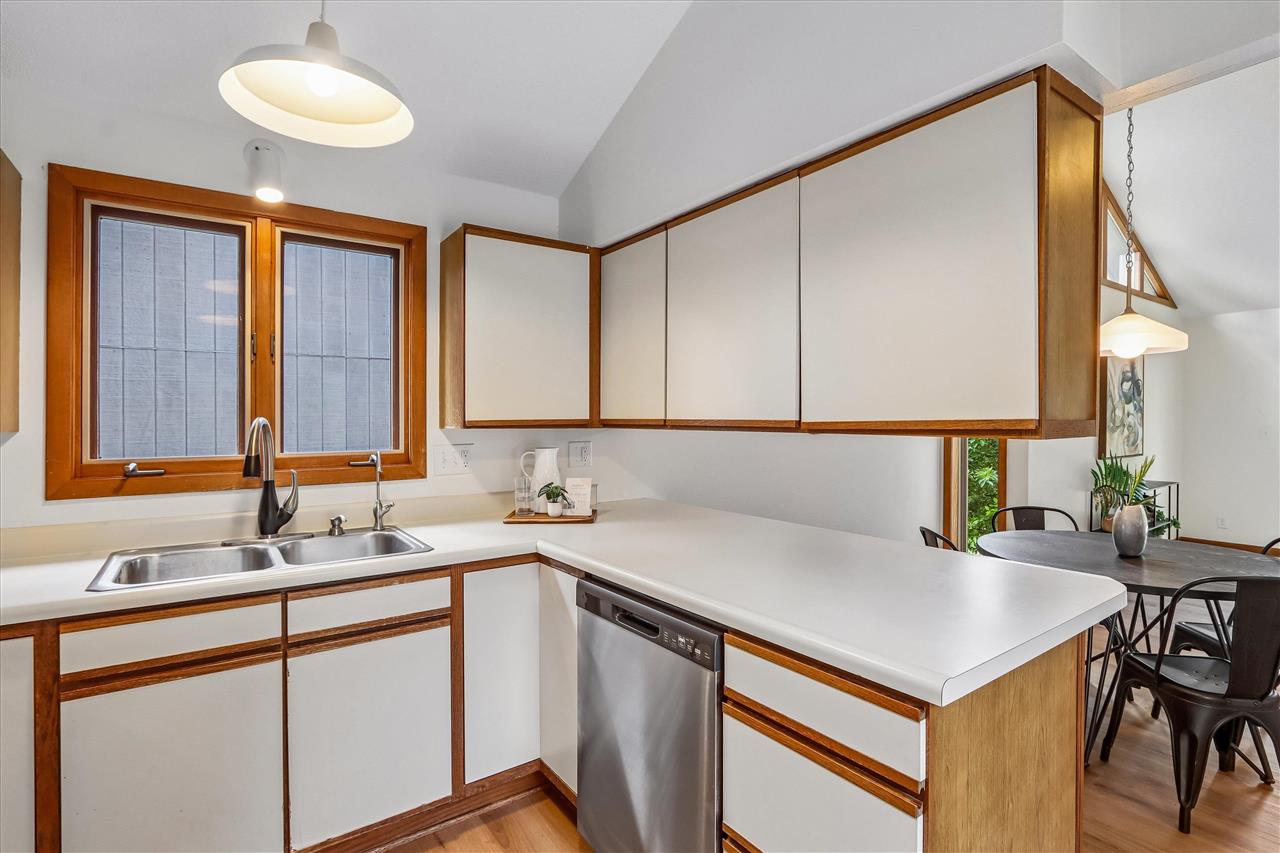 2068 South Ridge Drive Coralville IA 52241