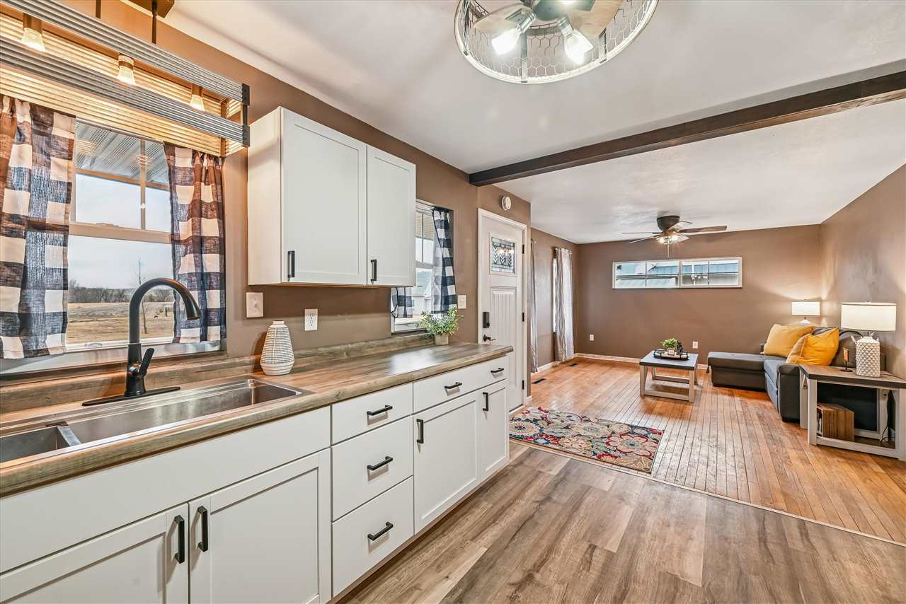 305 Pacific Street Ladora IA 52251