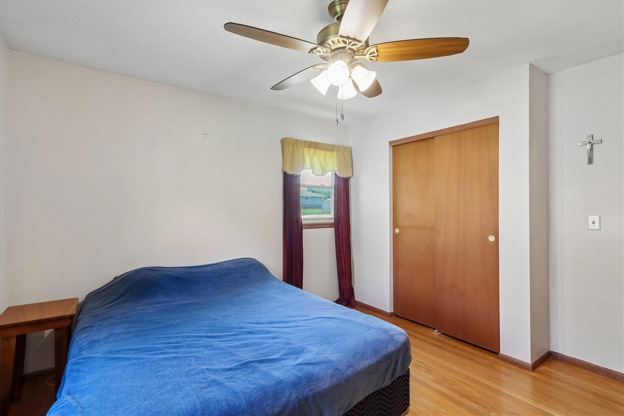 5008 Montclair Drive NW Cedar Rapids IA 52405