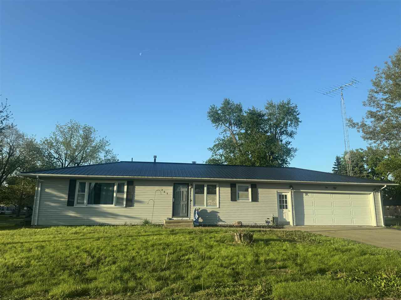 200 W Railroad Brighton IA 52540