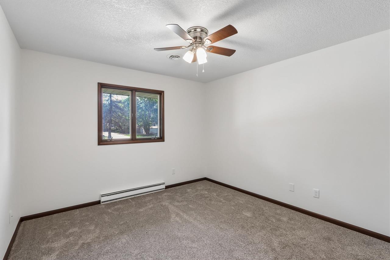 604 Main Street Victor IA 52347