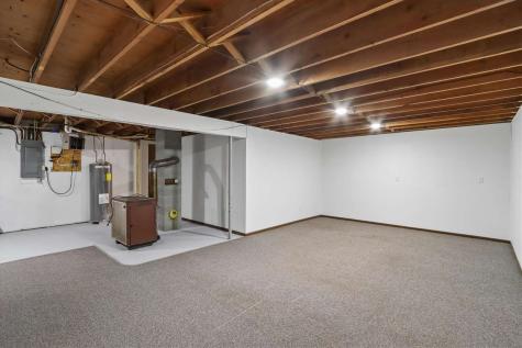 604 Main Street Victor IA 52347