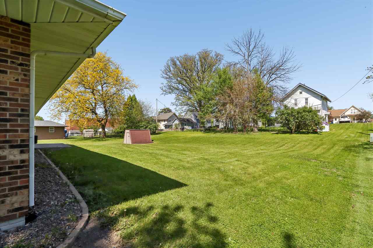 604 Main Street Victor IA 52347