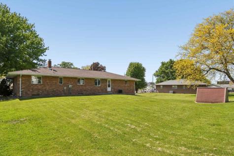 604 Main Street Victor IA 52347
