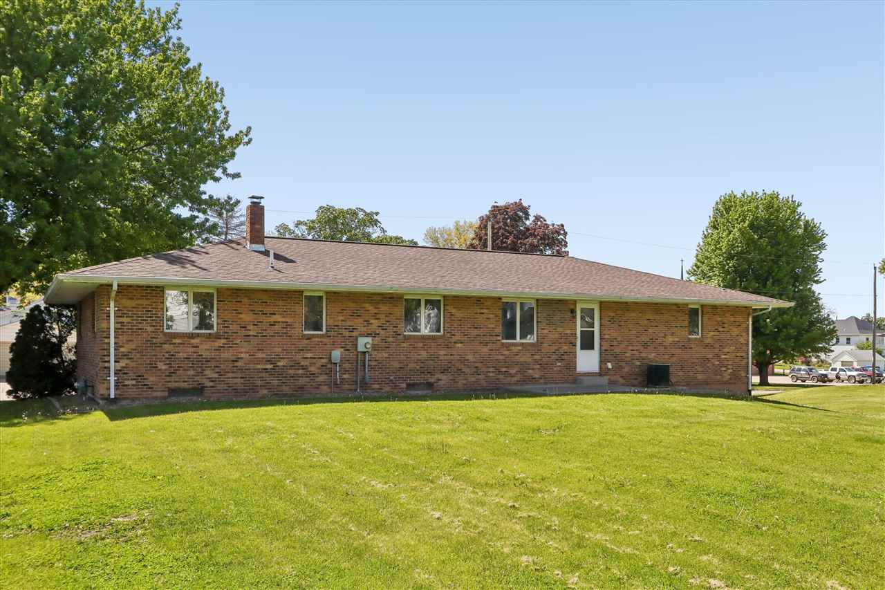 604 Main Street Victor IA 52347