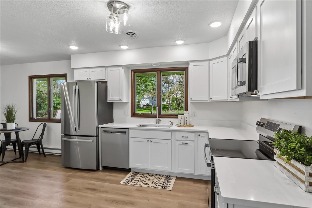 604 Main Street Victor IA 52347